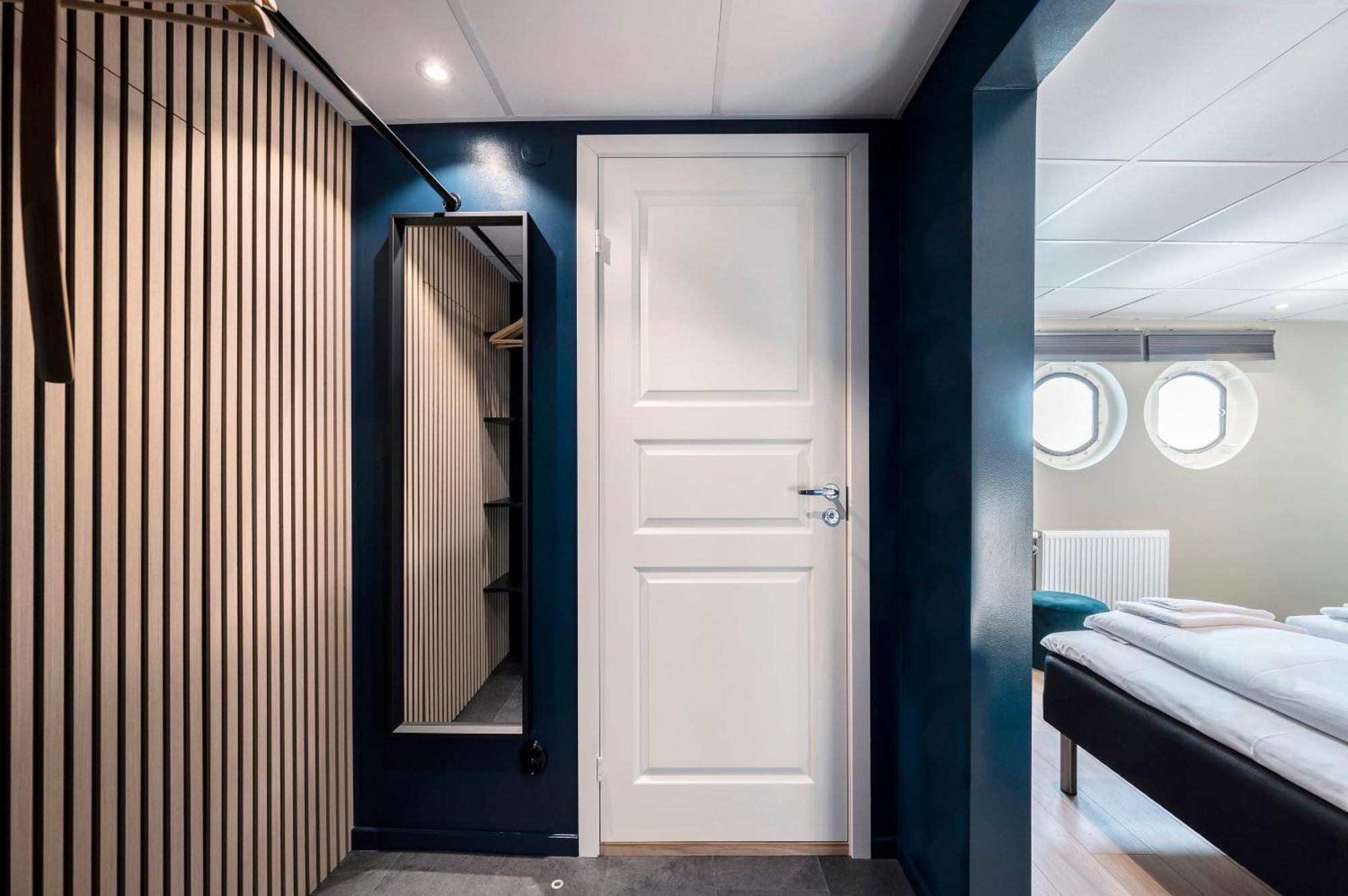 Bateau-hôtel Maelardrottningen Yacht 3*